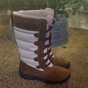 Timberland Women's Brown and Cream Winter Boots
